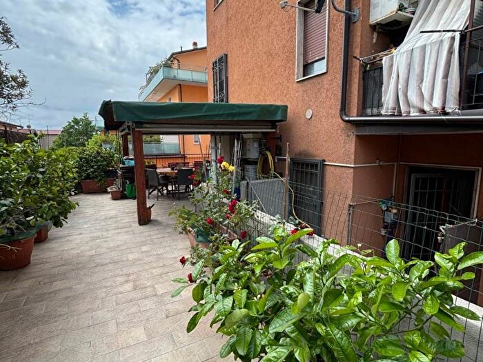 Appartamento trilocale in vendita in Via della Chiesa, Urago Mella, Brescia