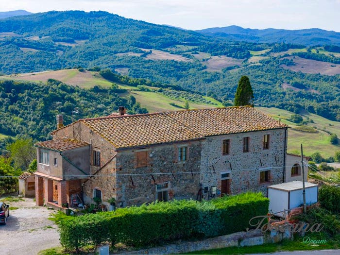 Casa in vendita in Pomarance