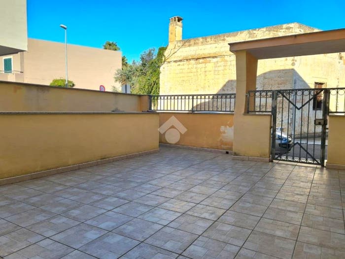 Casa trilocale in vendita in Via Mottola, Alezio