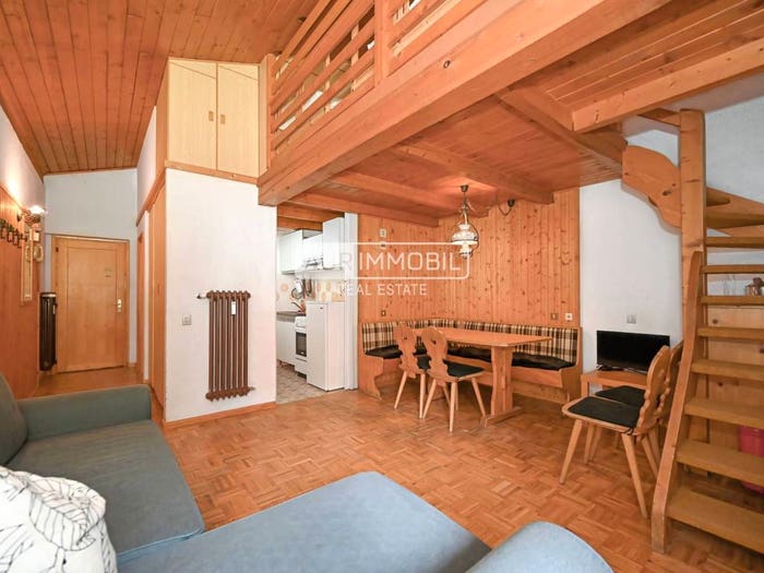 Casa bilocale in vendita in Str Pedraces, Centro, Badia