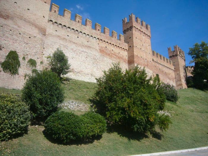 Casa con 6 locali in vendita in Centro, Gradara