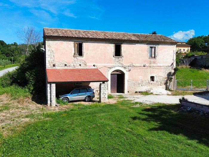 Casa con 6 locali in vendita in Contrada San Vito, Incoronata, Macchiagodena