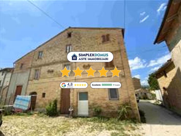Appartamento trilocale in vendita in Via Virgil Grissom, Piane, Falerone