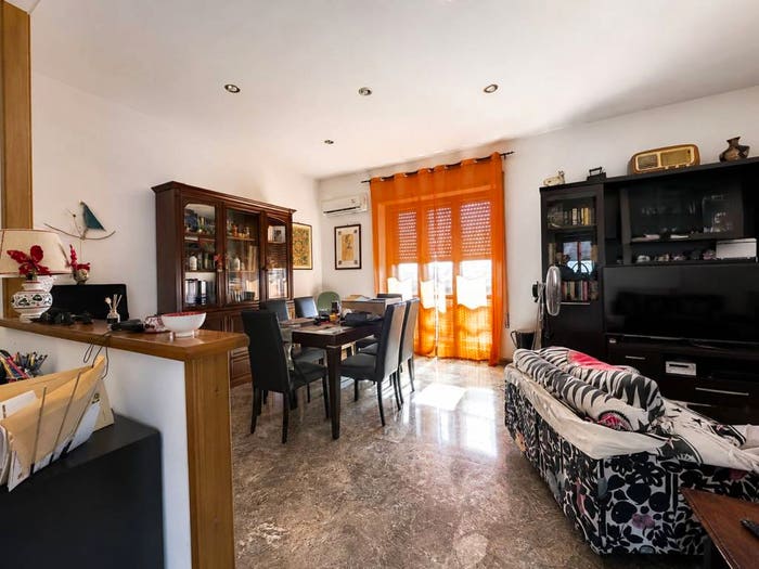 Appartamento quadrilocale in vendita in Via Armando Diaz, Centro, Anguillara Sabazia