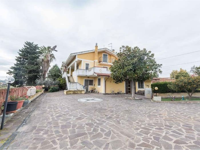 Casa con 6 locali in vendita in contrada Tesoro, Villa Carmine, Montesilvano