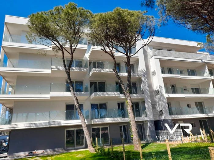 Appartamento trilocale in vendita in viale oriente, Pineta, Jesolo