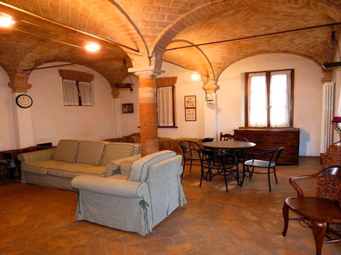 Casa con 6 locali in vendita in San Prospero, Parma