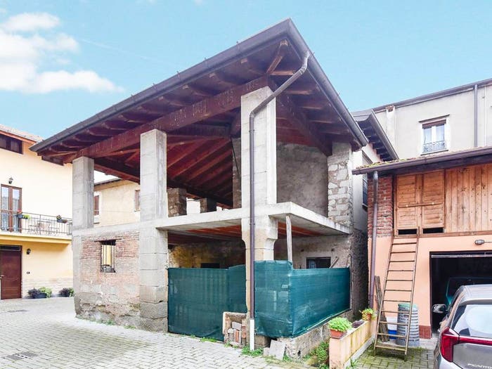 Casa con 5 locali in vendita in Via Antonio Gramsci, Centro, Malnate