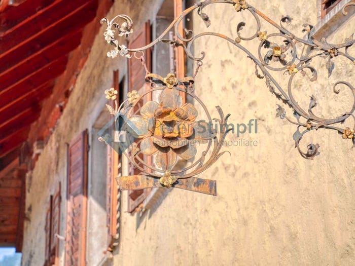 Casa quadrilocale in vendita in Ora