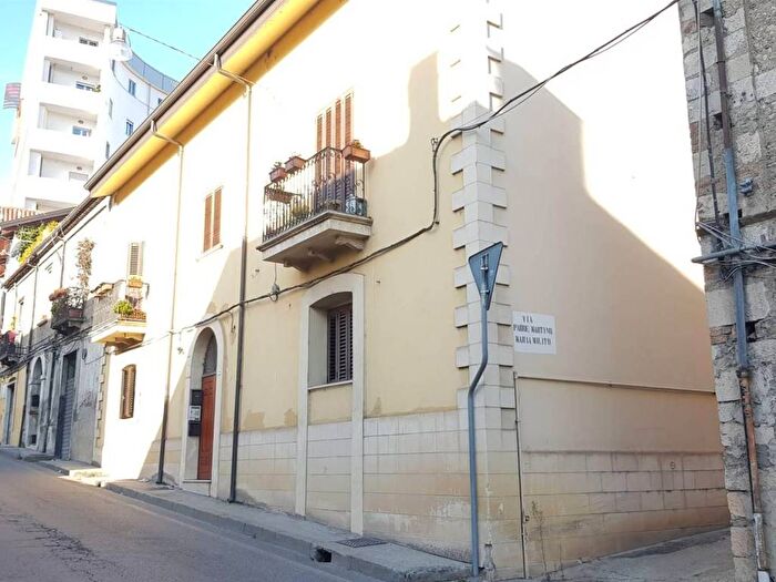 Appartamento quadrilocale in vendita in Via A Monaco, Centro, Cosenza