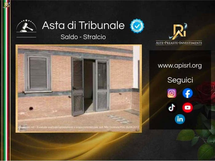 Appartamento con 5 locali in vendita in Via Croce, Volturara Irpina