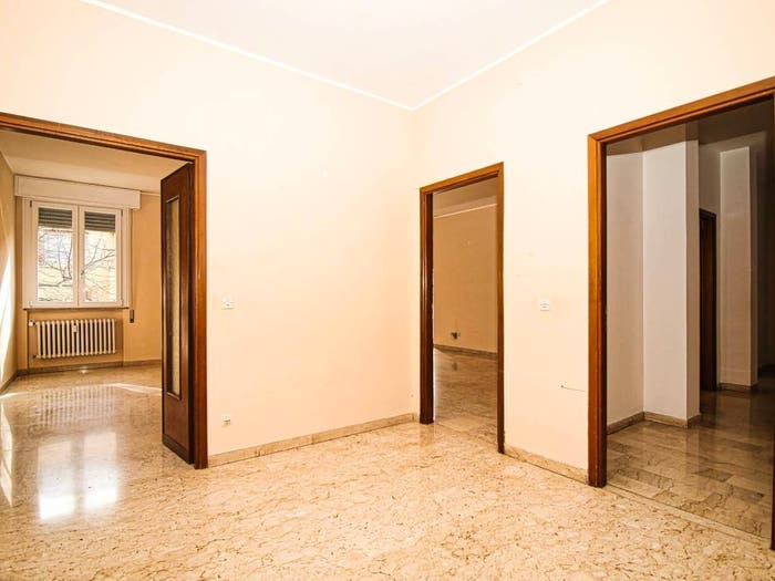 Appartamento con 5 locali in vendita in Via Giovanni Sabbatini, Sant'Agnese Università, Modena
