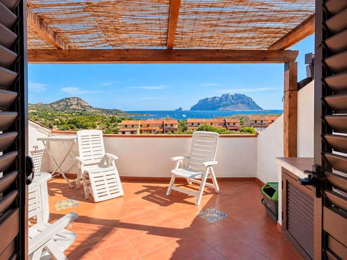Appartamento quadrilocale in vendita in Via dei Villaggi, Murta Maria Porto Istana, Olbia
