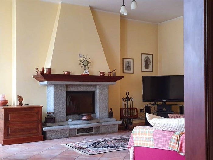Casa con 6 locali in vendita in FRAZIONE VAlenzani quarto, Quarto Valenzani, Asti