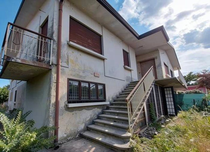 Casa trilocale in vendita in Via Ongarine, Castagnole, Paese
