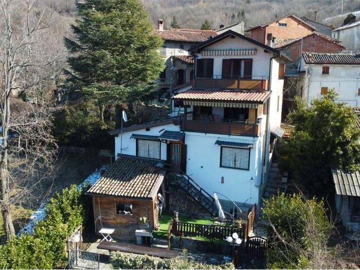 Casa con 6 locali in vendita in Cà della cà, Centro, Fabbrica Curone