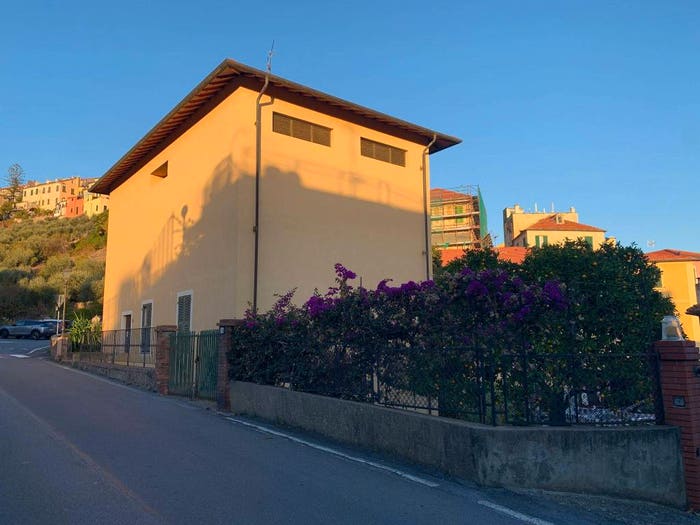 Casa in vendita in Via Giugno, Cervo