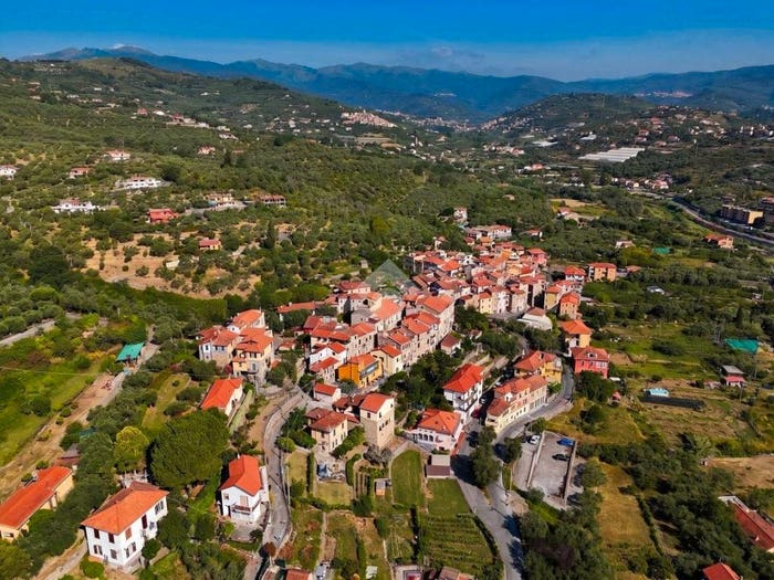 Appartamento bilocale in vendita in Via Archi, Piani Torrazza, Imperia