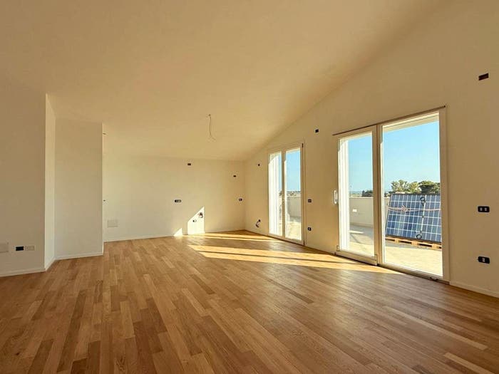 Casa quadrilocale in vendita in Via Don Luigi Sturzo, Elmas