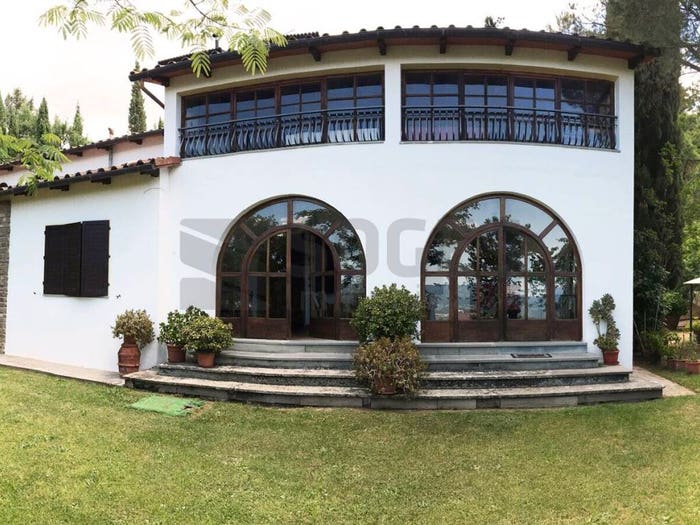 Casa con 6 locali in vendita in Castelfranco Piandisco