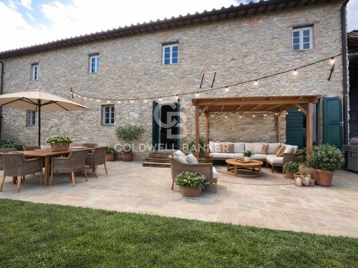 Casa con 6 locali in vendita in Via di vicopelago, Massa Pisana Vicopelago, Lucca