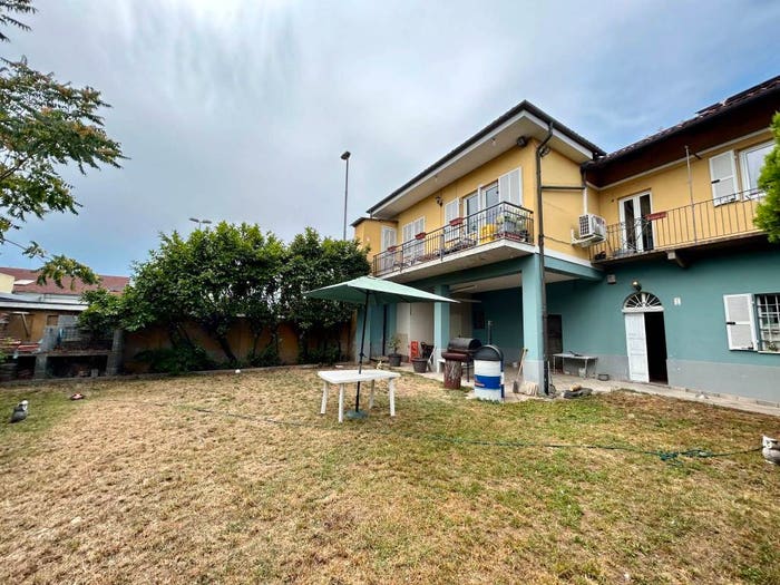 Casa con 6 locali in vendita in Via Domenico Oreglia, Centro, Fossano