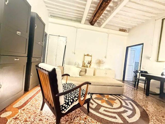 Appartamento trilocale in vendita in Via Luccoli, Maddalena, Genova