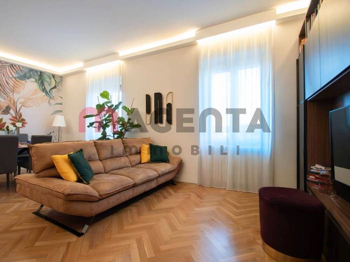 Appartamento quadrilocale in vendita in Corso Martiri della Libertà, Loggia Garibaldi, Brescia