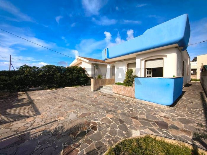 Casa quadrilocale in vendita in Posto Rosso, Alliste