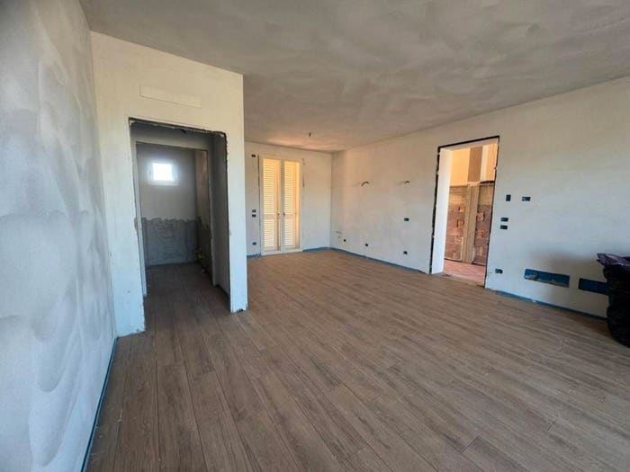 Casa con 6 locali in vendita in Santa Lucia La Borra, Pontedera