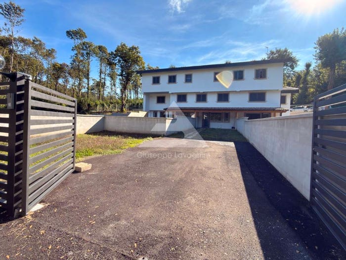Appartamento quadrilocale in vendita in Viale dei Noccioli, Monte Gentile Galloro, Ariccia