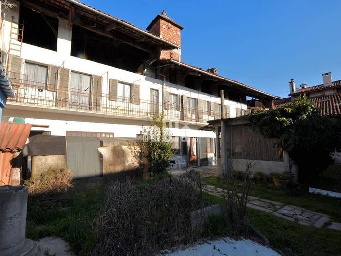 Casa con 6 locali in vendita in Via Don Oddonino, Ciconio