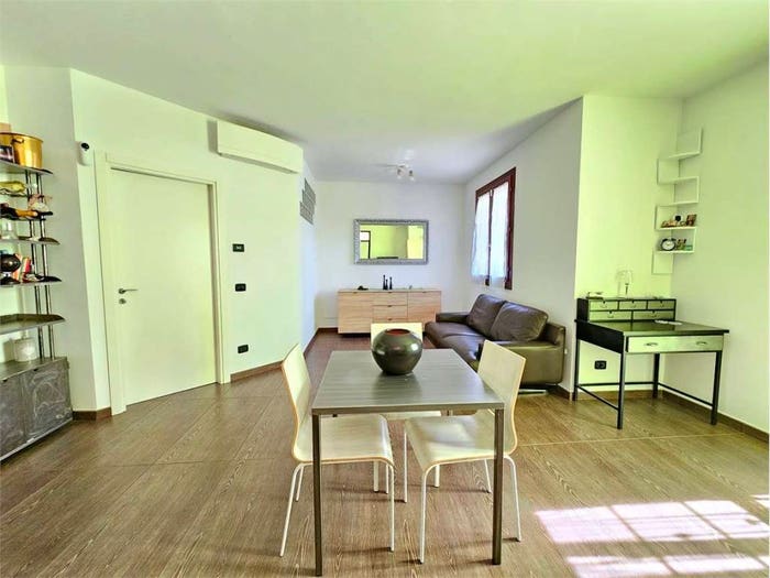 Casa con 6 locali in vendita in Ganaceto Lesignana, Modena