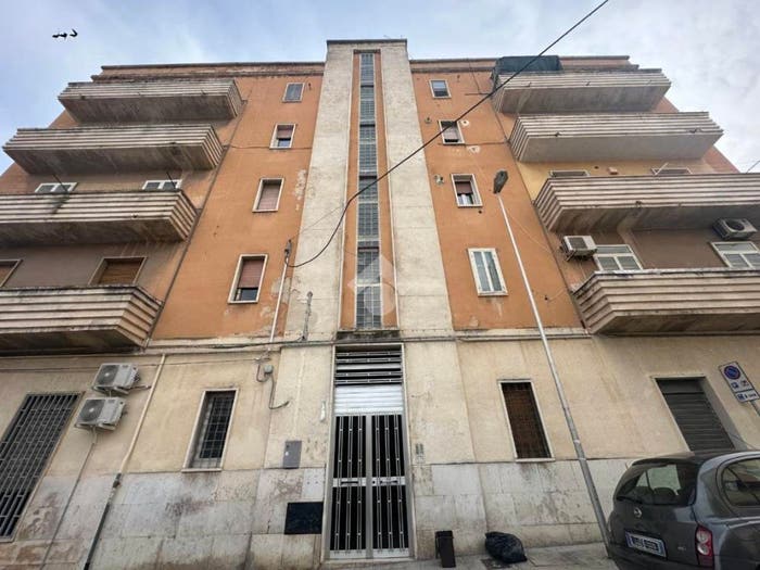 Appartamento quadrilocale in vendita in Via Puglia, Centro, Canosa di Puglia