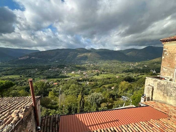 Casa con 5 locali in vendita in Via Nazionale, Centro, Giuliano di Roma