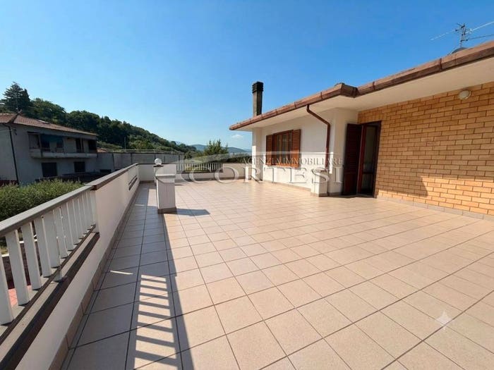 Appartamento con 5 locali in vendita in STRADA PROVINCIALE DI CAPRESE MICHELANGELO, Centro, Anghiari