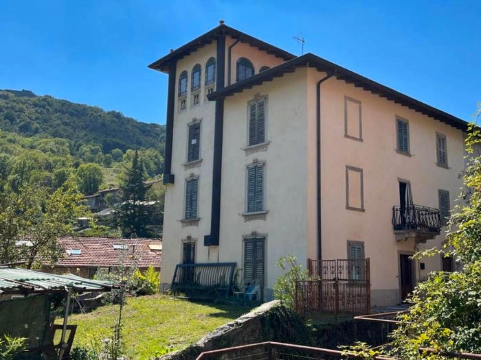 Casa con 6 locali in vendita in Via Chiesa, Centro, Gaverina Terme