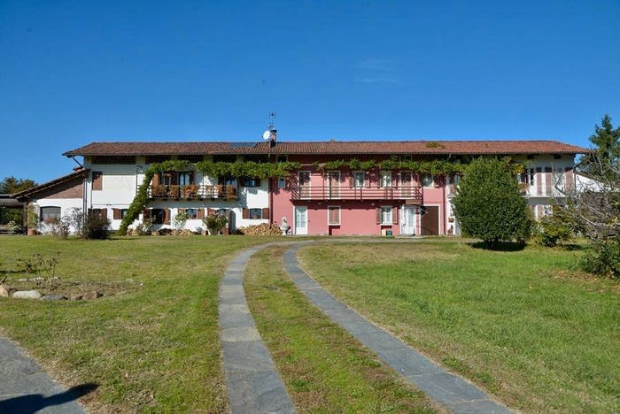 Casa con 6 locali in vendita in Frazione Castellengo, Castellengo, Cossato