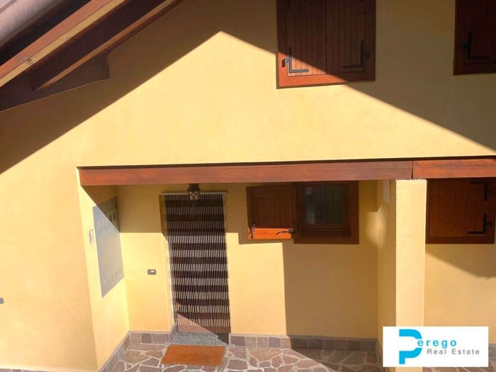 Appartamento trilocale in vendita in Via Portola, Roncola