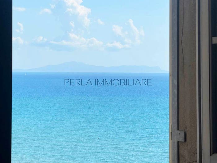 Appartamento trilocale in vendita in Castiglione Paese, Castiglione della Pescaia