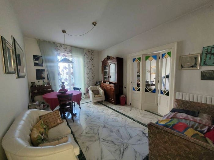 Casa con 6 locali in vendita in Via Giuseppe Garibaldi, Centro, Collecorvino
