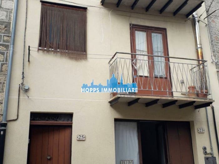 Appartamento con 5 locali in vendita in Via San Francesco, Fasanò Trinità Pianello, Petralia Soprana