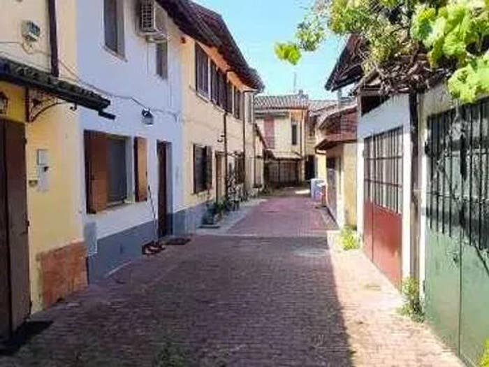 Casa bilocale in vendita in Via Cesare Battisti, Centro, Tromello