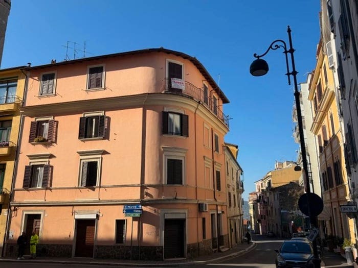Appartamento con 5 locali in vendita in Via della Libertà, Centro, Castel Madama