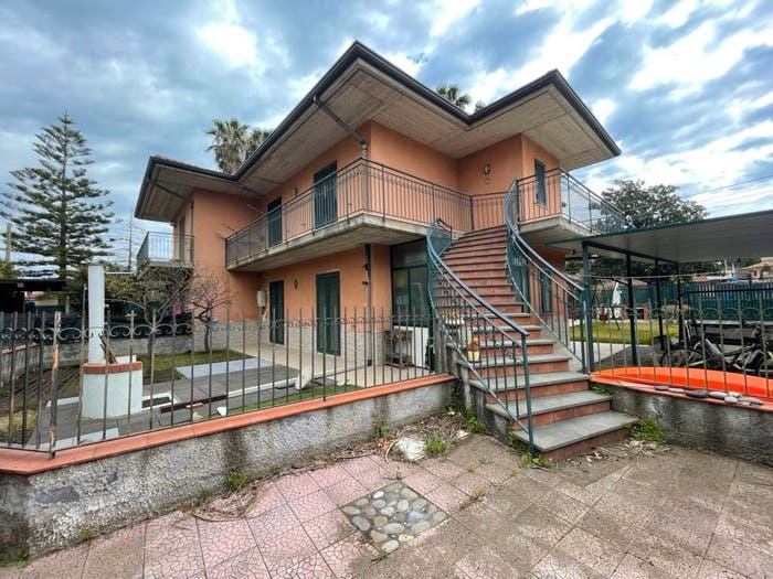 Appartamento trilocale in vendita in Centro, Mascali