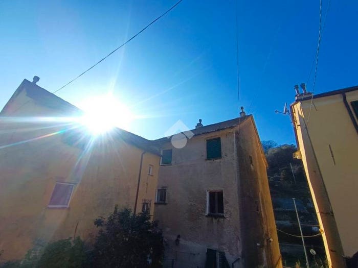 Appartamento trilocale in vendita in Via ovada, Fiorino, Genova
