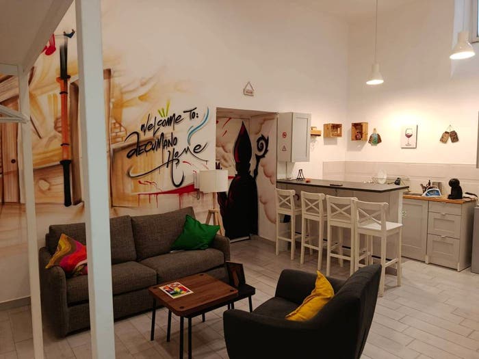 Appartamento bilocale in affitto in Piazza Cardinale Sisto Riario Sforza, Tribunali, Napoli
