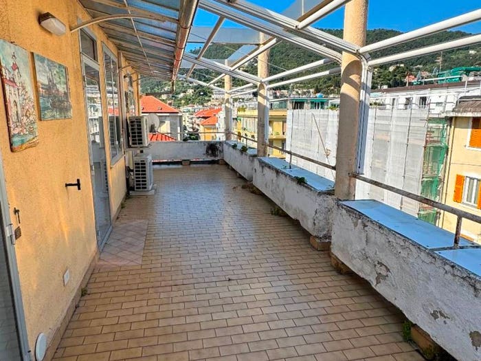 Appartamento trilocale in vendita in Via Leonardo da Vinci, Centro, Alassio