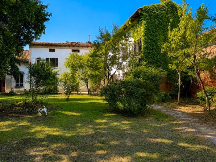 Casa con 6 locali in vendita in Via Giovanni Gonella, Centro, Gamalero