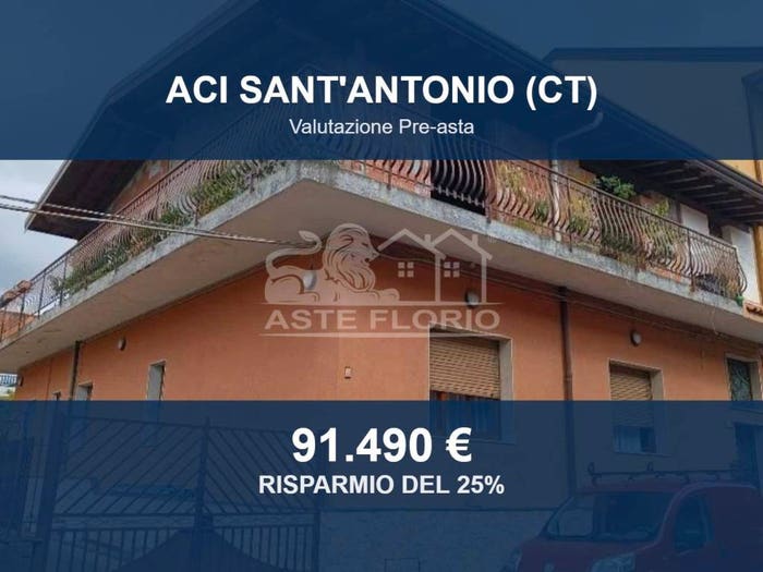 Casa con 6 locali in vendita in Via Giacomo Puccini, Centro, Aci Sant'Antonio